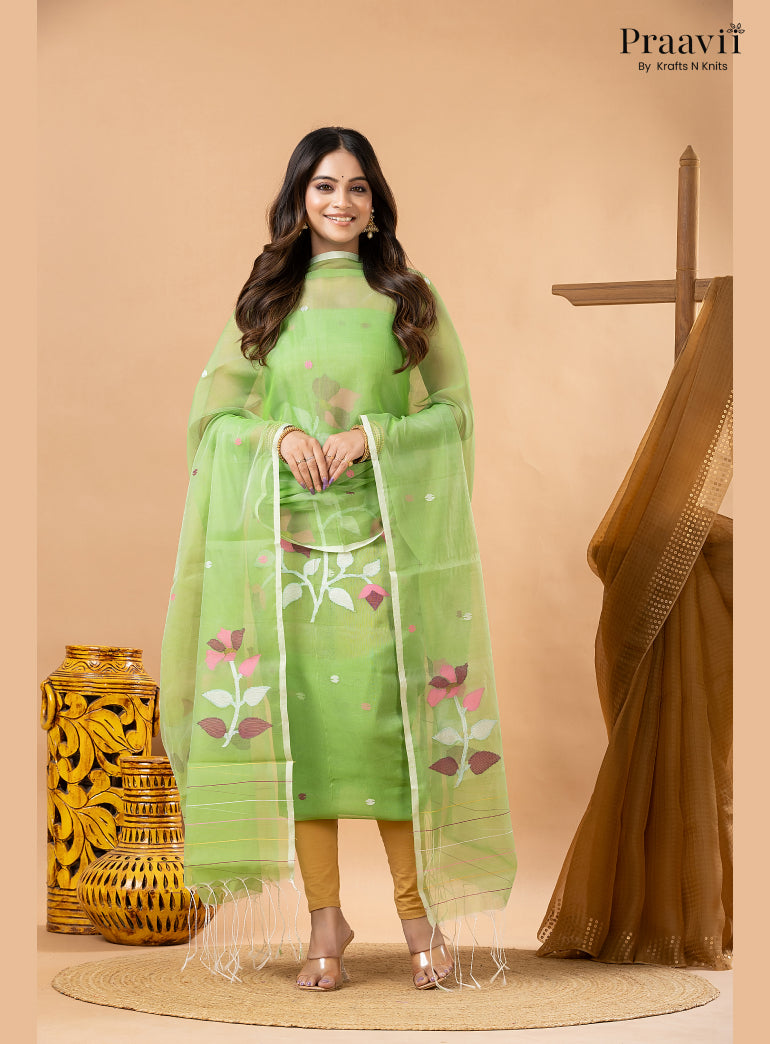 Inchworm Green Muslin Handwoven Jamdani 2-Piece Suit Set
