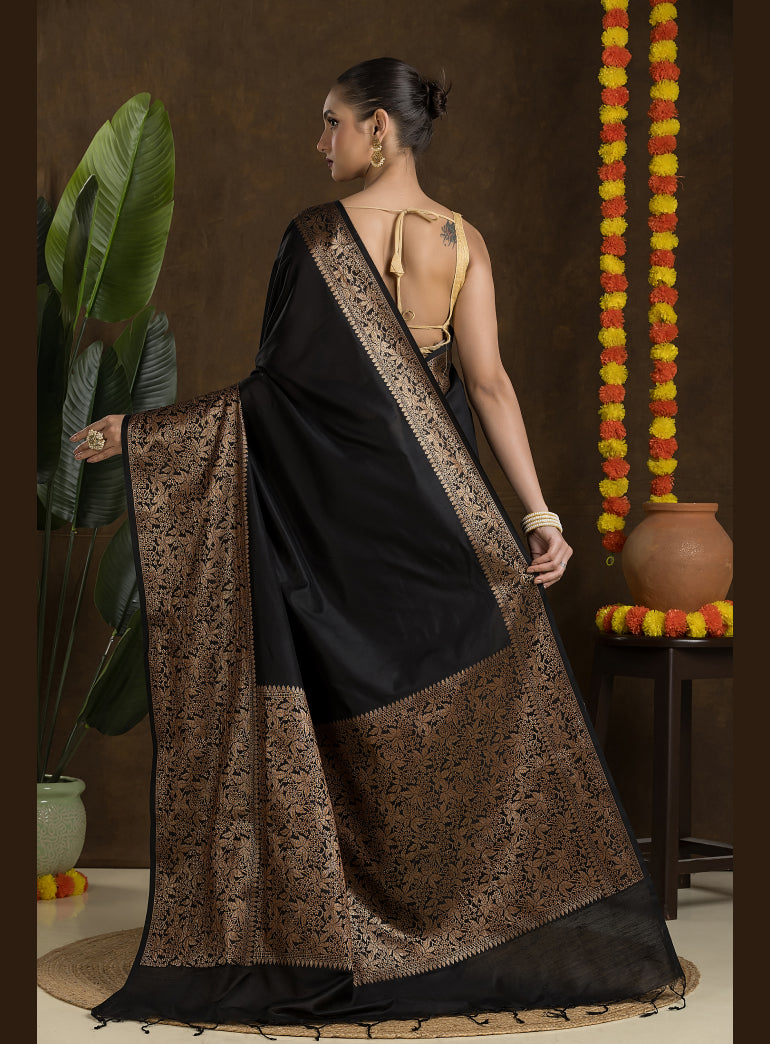 Black Matka Blended Silk Saree