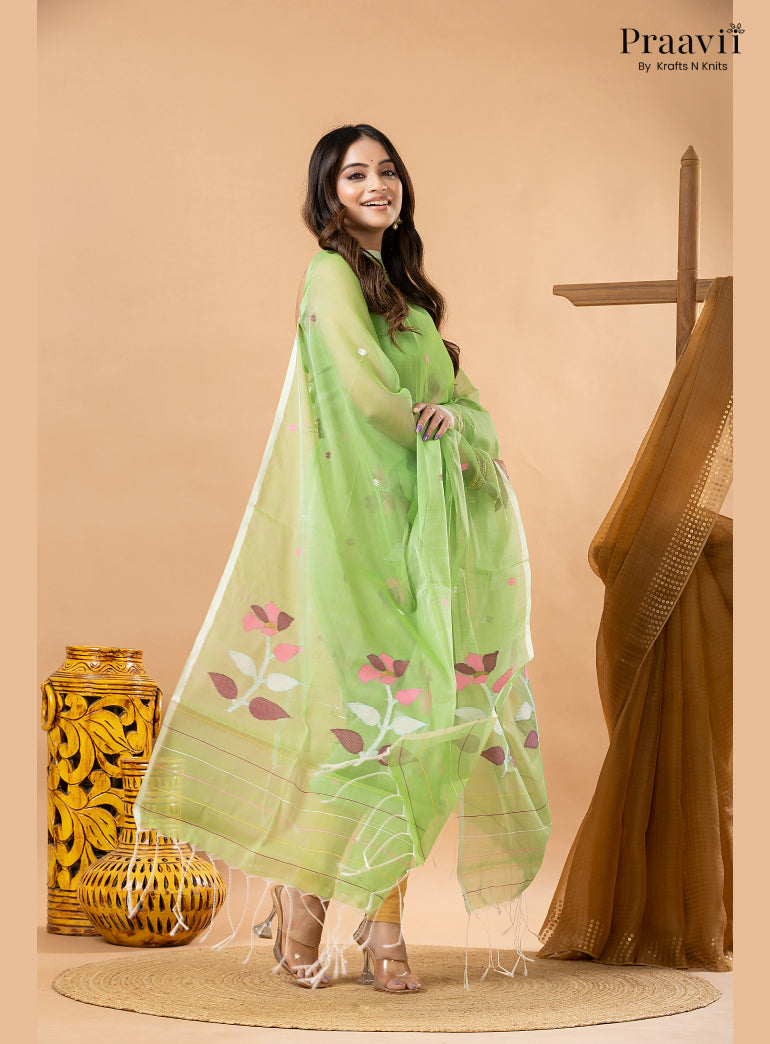 Inchworm Green Muslin Handwoven Jamdani 2-Piece Suit Set