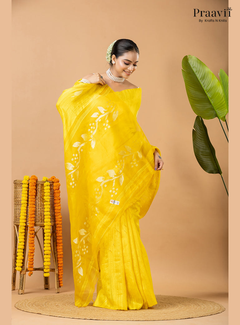 Winter Yellow Pure Matka Leaf Jamdani Saree